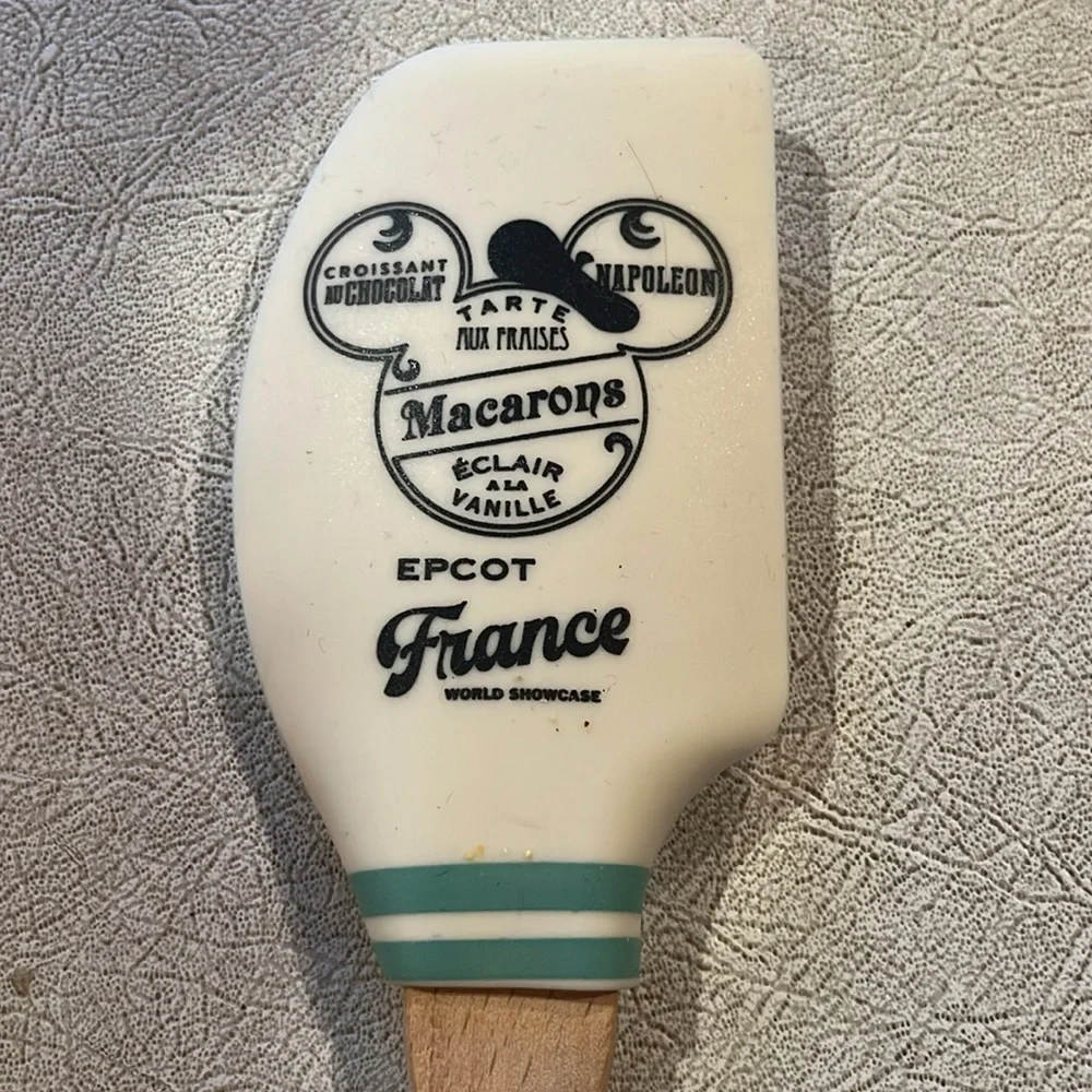 Disney France pavilion spatula NWT